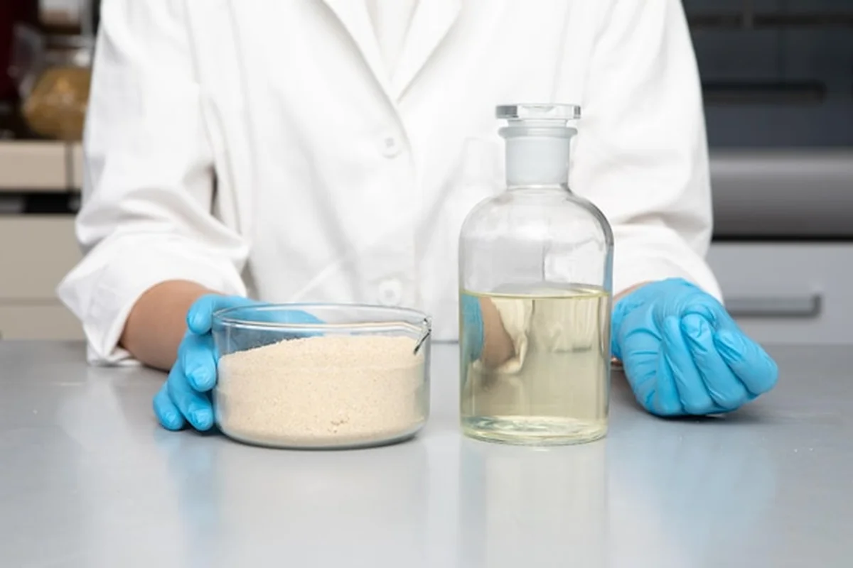 Badania naukowe z chemikaliami i substancjami stałymi w laboratorium